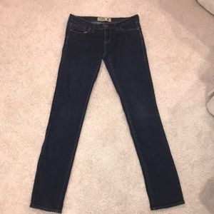 PINK (Victoria’s Secret ) skinny blue jean
